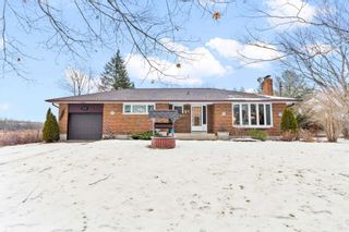 Photo 1: 310 W Columbus Road in Whitby: Brooklin House (Bungalow) for sale : MLS®# E5877372