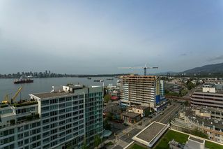 Photo 13: 1606 138 E ESPLANADE Street in North Vancouver: Lower Lonsdale Condo for sale in "Premier at the Pier" : MLS®# R2369198