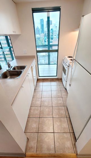 Photo 7: 1408 1188 HOWE Street in Vancouver: Downtown VW Condo for sale (Vancouver West)  : MLS®# R2687982
