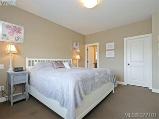 Photo 9: 1235 Clearwater Pl in VICTORIA: La Westhills House for sale (Langford)  : MLS®# 757077