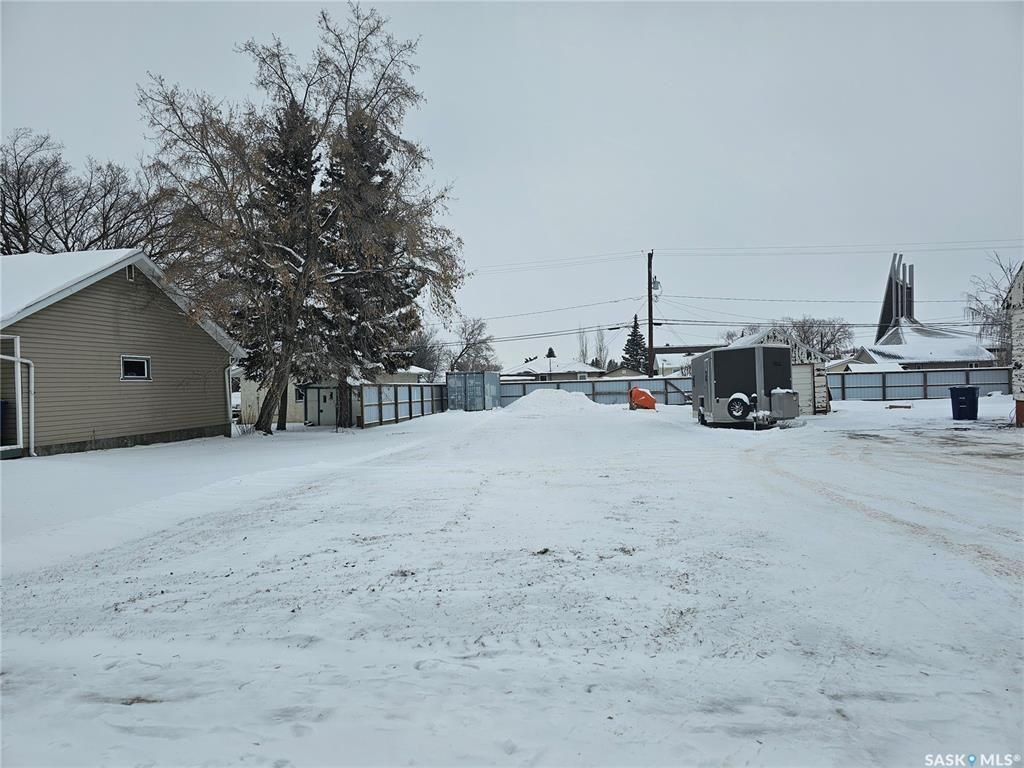 Main Photo: 241 4th Avenue West in Unity: Lot/Land for sale : MLS®# SK956644