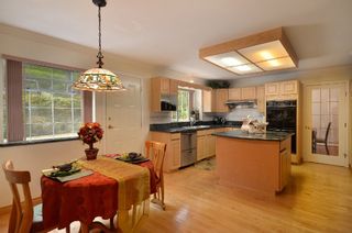 Photo 9: 2373 OTTAWA AVE in West Vancouver: Dundarave House for sale : MLS®# R2058810