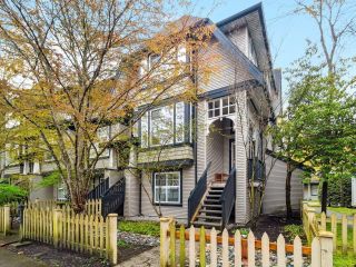 Photo 1: 49 6888 ROBSON Drive in Richmond: Terra Nova Townhouse for sale in "Terra Nova" : MLS®# R2870553