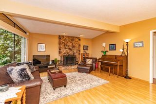 Photo 4: 2442 CARNATION Street in North Vancouver: Blueridge NV House for sale in "BLUERIDGE" : MLS®# R2540353