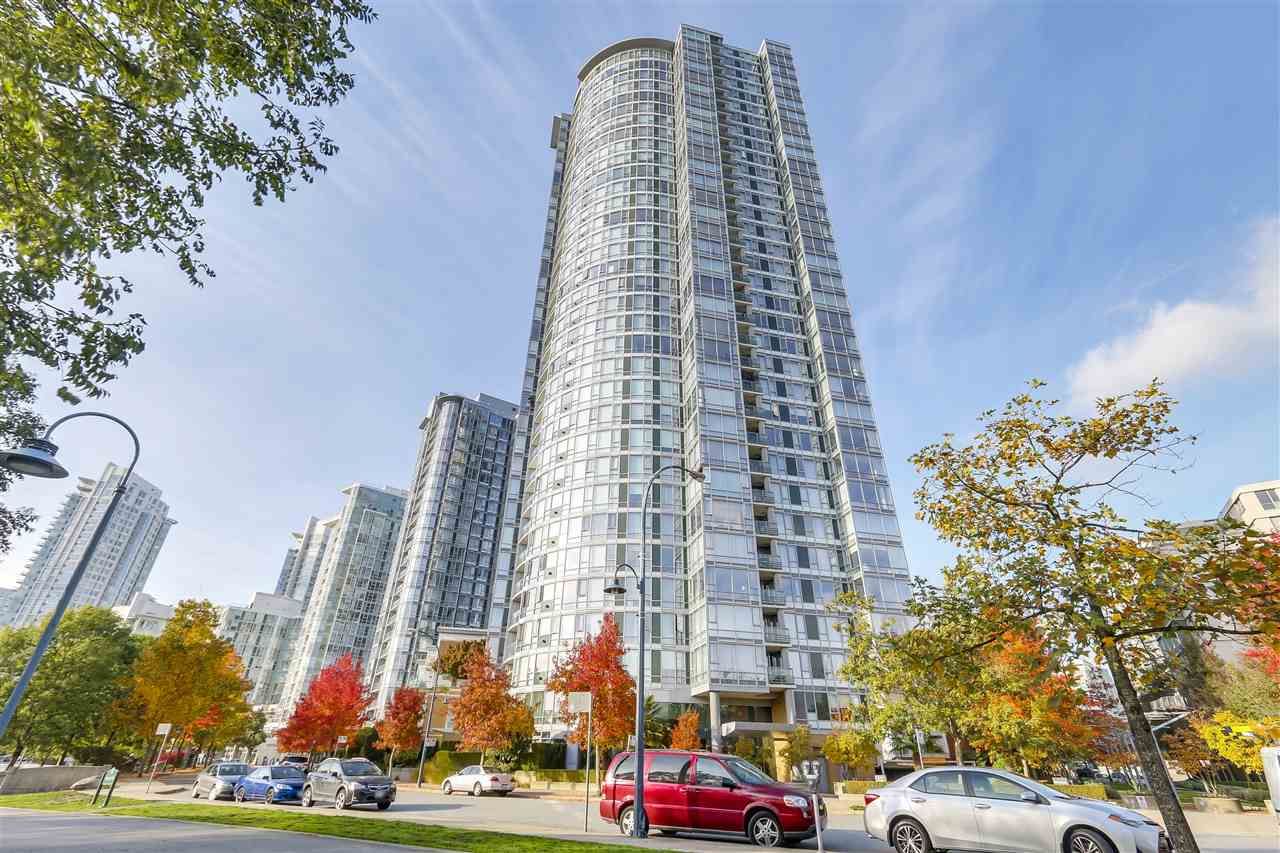 Main Photo: 3601 1033 MARINASIDE CRESCENT in : Yaletown Condo for sale : MLS®# R2218967