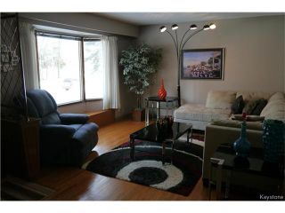 Photo 2: 616 Patricia Avenue in Winnipeg: Fort Richmond Residential for sale (1K)  : MLS®# 1705918