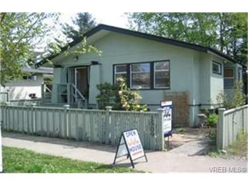 Main Photo:  in VICTORIA: Vi Fairfield West House for sale (Victoria)  : MLS®# 433103