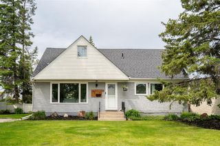 Photo 1: Picturesque Family Home w/Backyard Oasis in Winnipeg: 5F House for sale (Silver Heights) 