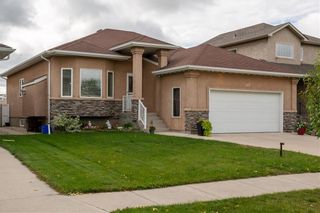 Photo 1: 250 Jacques Avenue in Winnipeg: Kildonan Estates Residential for sale (3J)  : MLS®# 202223270