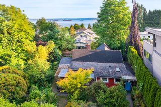 Photo 2: 2512 HAYWOOD Avenue in West Vancouver: Dundarave House for sale : MLS®# R2794794