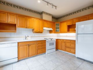 Photo 9: 301 3098 GUILDFORD Way in Coquitlam: North Coquitlam Condo for sale in "MARLBOROUGH HOUSE" : MLS®# R2635804