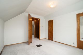 Photo 10: Solid home with long time owners. in Winnipeg: 1B House for sale (Crescentwood) 