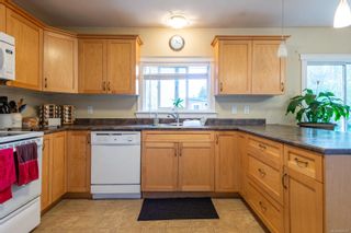 Photo 11: 1750 Willemar Ave in Courtenay: CV Courtenay City House for sale (Comox Valley)  : MLS®# 850217