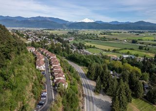 Photo 40: 28 35287 OLD YALE Road in Abbotsford: Abbotsford East Townhouse for sale in "The Falls" : MLS®# R2883724
