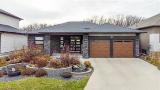 Main Photo: 6 Erin Woods Road in Winnipeg: Bridgwater Forest Residential for sale (1R)  : MLS®# 202226154
