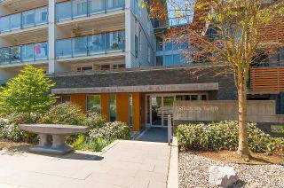 Photo 1: 4 221 E 3RD Street in North Vancouver: Lower Lonsdale Condo for sale in "THE ORIZON" : MLS®# R2670496