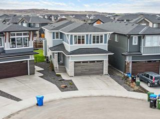 Photo 2: 12 Creekstone Cove SW in Calgary: C-168 Detached for sale : MLS®# A2129612