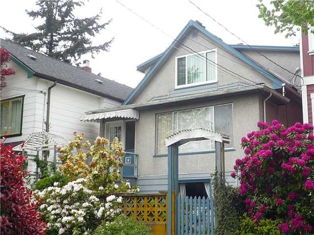 Main Photo: 4141 JOHN Street in Vancouver: Main House for sale (Vancouver East)  : MLS®# V826396
