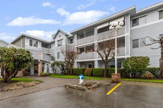 Photo 1: 216 32833 LANDEAU Place in Abbotsford: Central Abbotsford Condo for sale : MLS®# R2635706