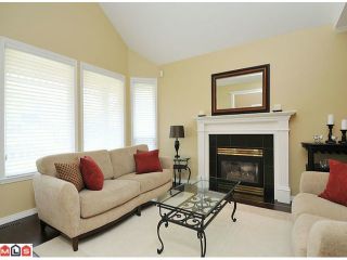 Photo 2: 21645 47A Avenue in Langley: Murrayville House for sale in "Murrayville" : MLS®# F1211168