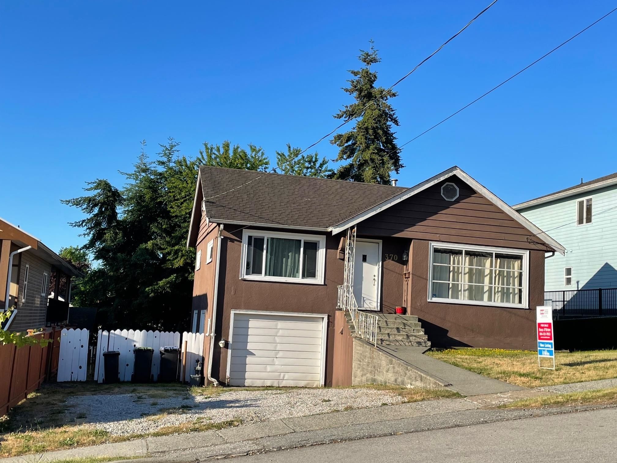 Main Photo: 370 HOSPITAL Street in New Westminster: Sapperton House for sale : MLS®# R2758780