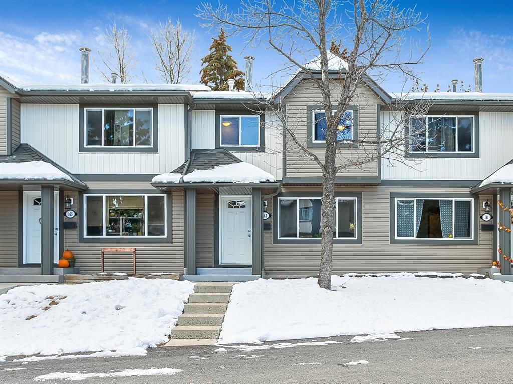 Main Photo: 163 Woodborough Terrace SW in Calgary: Woodbine Row/Townhouse for sale : MLS®# A2009132