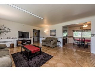 Photo 6: 22083 LOUGHEED Highway in Maple Ridge: West Central House for sale : MLS®# R2187987