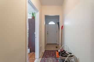 Photo 4: 1050 Ossington Avenue in Toronto: Dovercourt-Wallace Emerson-Junction House (2 1/2 Storey) for sale (Toronto W02)  : MLS®# W8266532