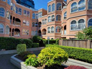 Photo 3: 103 1040 W 8TH Avenue in Vancouver: Fairview VW Condo for sale in "THE MAXIMILLION" (Vancouver West)  : MLS®# R2589202