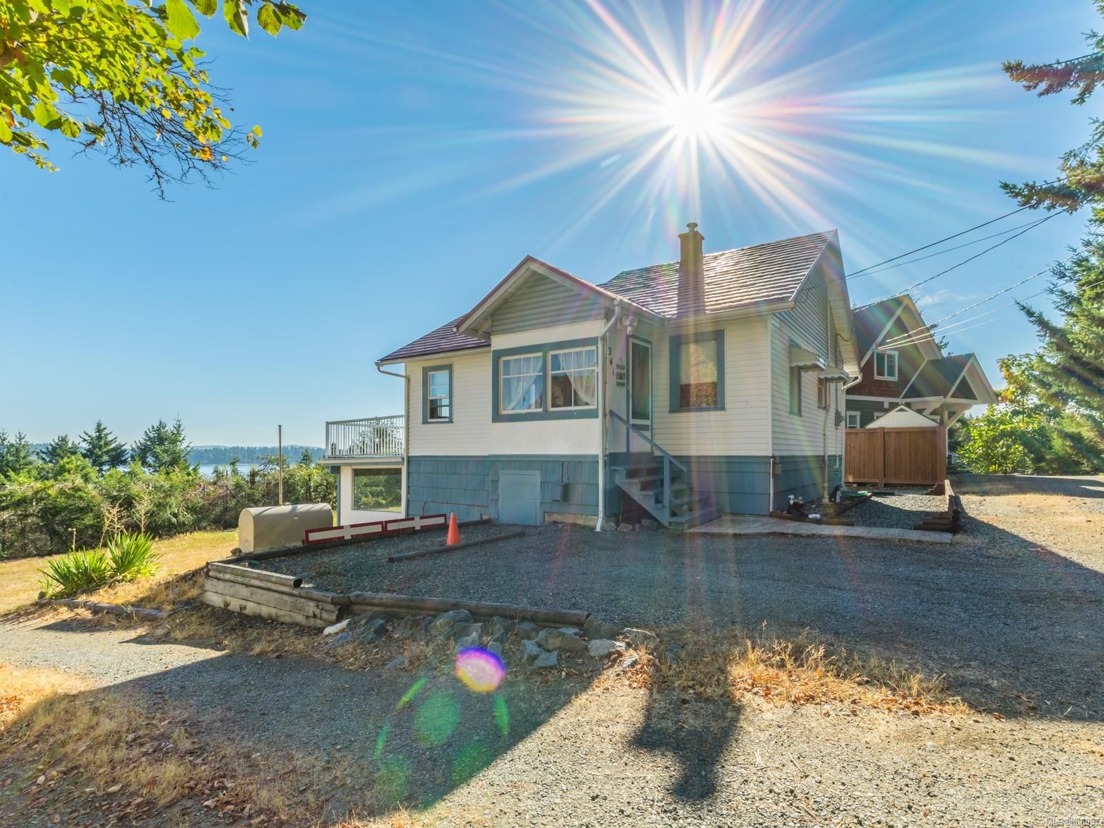 Main Photo: 341 Bayview Ave in Ladysmith: Du Ladysmith House for sale (Duncan)  : MLS®# 886097