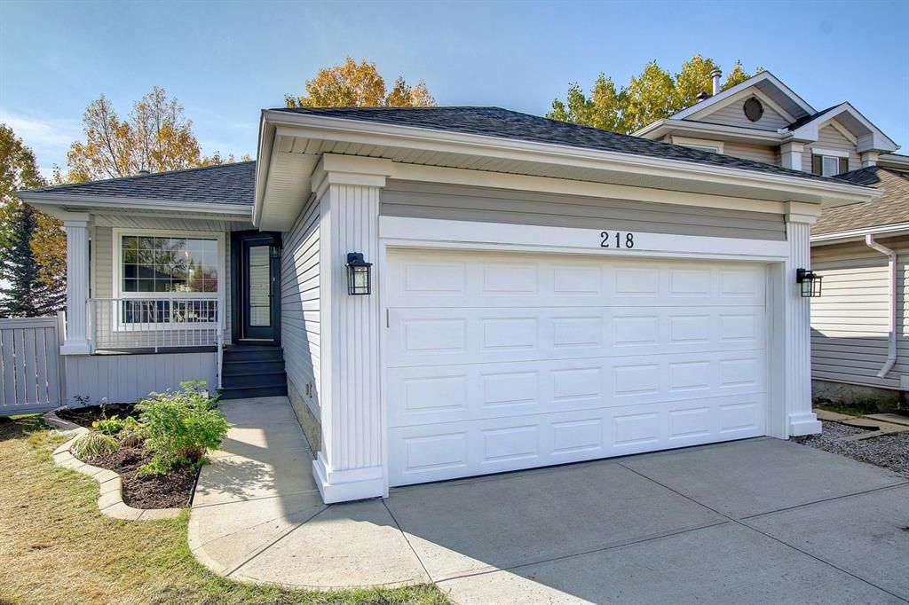 Main Photo: 218 Sierra Nevada Place SW in Calgary: Signal Hill Detached for sale : MLS®# A2004833
