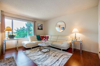 Photo 11: 561 CARLSEN Place in Port Moody: North Shore Pt Moody Townhouse for sale in "EAGLE POINTE" : MLS®# R2725267