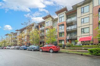 Main Photo: 305 3133 RIVERWALK Avenue in Vancouver: South Marine Condo for sale in "New Water" (Vancouver East)  : MLS®# R2880627