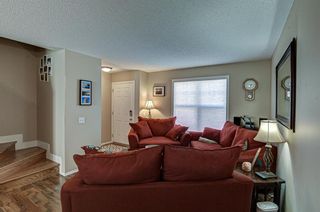 Photo 5: 289 Elgin Gardens SE in Calgary: McKenzie Towne Row/Townhouse for sale : MLS®# A1224377