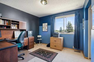Photo 7: 455 Woodside Road SW in Calgary: Woodlands Detached for sale : MLS®# A2138317