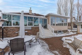 Photo 3: 208 Riverside Court NW: High River Detached for sale : MLS®# A1187343