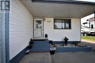 Photo 3: 559 Mountain Street in Hinton: House for sale : MLS®# A2113896