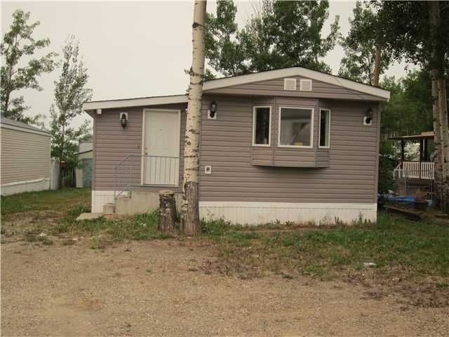Main Photo: 42 7414 FOREST LAWN Street in Fort St. John: Fort St. John - Rural E 100th Manufactured Home for sale in "FOREST LAWN TRAILER PARK" (Fort St. John (Zone 60))  : MLS®# N240530