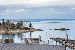 Photo 12: 207 3529 Dolphin Dr in Nanoose Bay: PQ Fairwinds Condo for sale (Parksville/Qualicum)  : MLS®# 955708