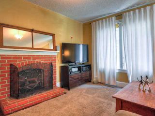 Photo 5: 423 11 Avenue NE in CALGARY: Renfrew_Regal Terrace Residential Detached Single Family for sale (Calgary)  : MLS®# C3572012