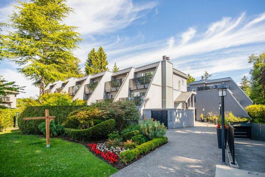 Main Photo: 206 2893 West 41st Ave. in Vancouver: Kerrisdale Townhouse for sale (Vancouver West)  : MLS®# R2303384