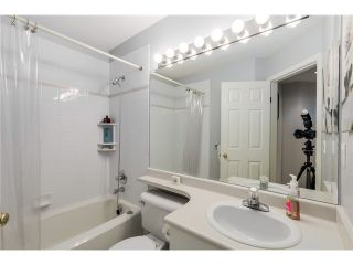 Photo 14: 49 4933 FISHER Drive in Richmond: West Cambie Townhouse for sale in "FISHER GARDENS" : MLS®# V1106882