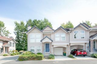 Photo 1: 39 8716 WALNUT GROVE Drive in Langley: Walnut Grove Townhouse for sale in "WILLOW ARBOUR" : MLS®# R2399861
