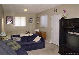 Photo 6:  in VICTORIA: La Florence Lake House for sale (Langford)  : MLS®# 424332