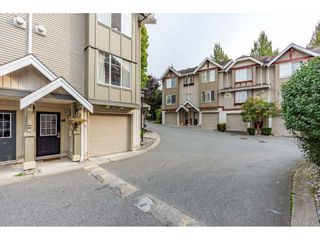 Photo 2: 68 6651 203 Street in Langley: Willoughby Heights Townhouse for sale in "Sunscape" : MLS®# R2504661