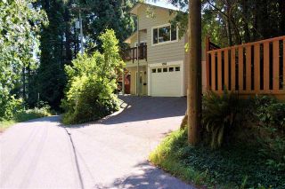 Photo 36: 1312 SUNNYSIDE Drive in North Vancouver: Capilano NV House for sale : MLS®# R2489384