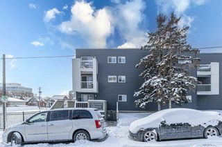 Main Photo: 202 431 1 Avenue NE in Calgary: Crescent Heights Apartment for sale : MLS®# A2112854