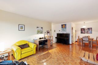 Photo 4: 405 2025 W 2ND Avenue in Vancouver: Kitsilano Condo for sale in "THE SEABREEZE" (Vancouver West)  : MLS®# R2650020