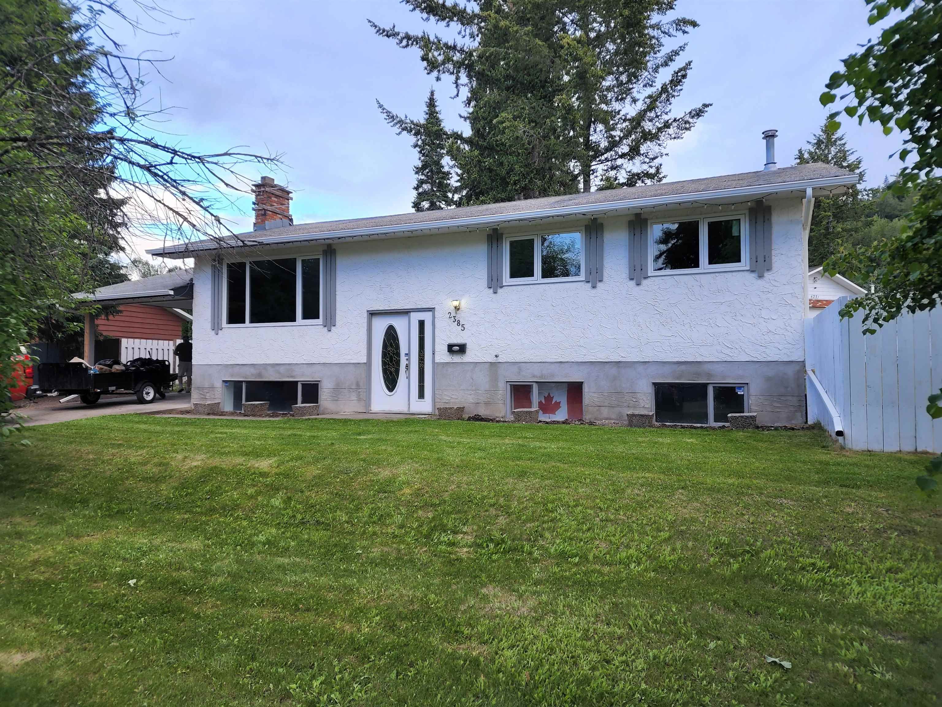 Main Photo: 2385 OLDS Street in Prince George: Pinewood House for sale (PG City West)  : MLS®# R2703149