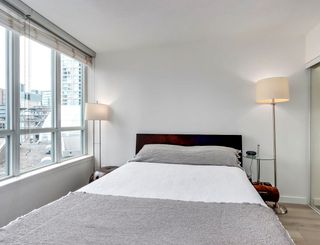 Photo 9: 810 63 KEEFER Place in Vancouver: Downtown VW Condo for sale in "Europa" (Vancouver West)  : MLS®# R2879967
